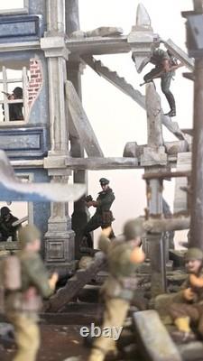 1/35 WWII Custom Urban Battle Diorama US Army vs German Soldiers Ruined Building