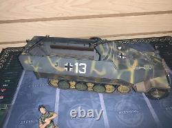 21st Century Toys 118 scale WWII German Army Sd. Kfz 251 Halftrack (10/21)