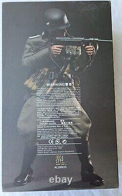 Alert Line AL100035 1/6 WWII German Army Officer Man Male Soldier Figure Model