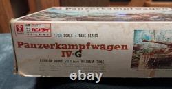 Bandai German Army Tank WWII Panzerkampfwagen IV-G 1/30 Vintage Model Kit Pzkw