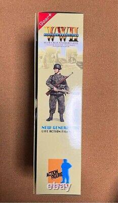 Dragon Model 1/6 WWII Gear+ German Army Waffen SS Helmut Jenninger