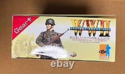 Dragon Model 1/6 WWII Gear+ German Army Waffen SS Helmut Jenninger