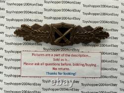 German 1957 Army WWII Veteran Close Combat Clasp in Bronze Earlier Type