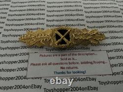 German 1957 Army WWII Veteran Close Combat Clasp in Gold Curved
