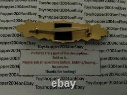 German 1957 Army WWII Veteran Close Combat Clasp in Gold Curved