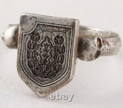 German Ring war period WW2 Oak leaves WWII Skull Germany Battlefield artifact Mi