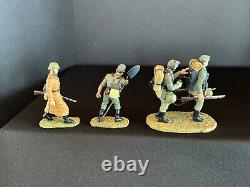 Lineol Post WWII Original Figures (10) German Army & General Staff