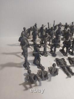 Marx Light Gray German Army Soldiers WWII 54mm 1963 Lot of 100
