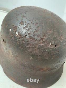 Relic WW2 German Army Helmet Good solid shell Lots of Paint