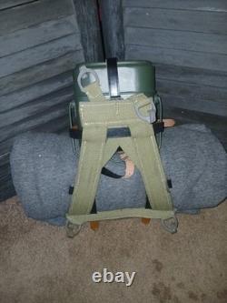 Reproduction WW2 GERMAN ARMY GREEN M31 MESS-TIN, blanket and ruck sack