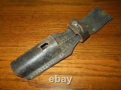 WW II German Army Navy Air Force K98 LEATHER BAYONET FROG NICE