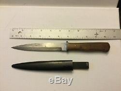 WWII German Army Model 1942 Infantry Fighting Knife withoriginal metal scabbard