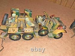 WWII TIN WIND UP ARMY VEHICLE w TOY GERMAN SOLDIERS CANNON LINEOL ELASTOLIN WW2