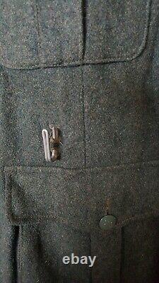 Ww2 German uniform m40 combat tunic with badges in perfect condition