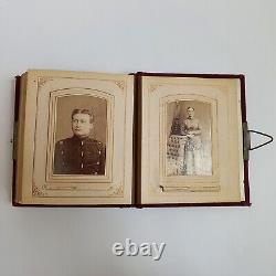 Album photo militaire de l'armée allemande époque de l'Allemagne impériale : officier de cavalerie et soldats