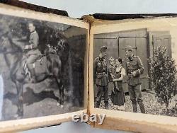 Album photo olympique de 1936 de l'armée allemande avec une moto BMW attelée avant la Seconde Guerre mondiale.