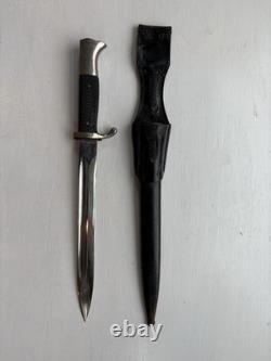 Baïonnette de cérémonie de l'Armée allemande de la WWII avec fourreau et frog en cuir 17-27