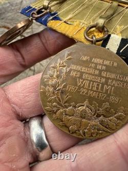 Barre de médailles originale de l'armée impériale allemande de la Première Guerre mondiale, 3 médailles de la guerre prussienne, Kaiser