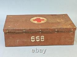 Boîte de premiers secours militaire allemande (Verbandkasten) de la Seconde Guerre mondiale – Groupe d’armées Nord, Courlande – Trouvaille de grenier