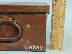 Boîte de premiers secours militaire allemande (Verbandkasten) de la Seconde Guerre mondiale – Groupe d’armées Nord, Courlande – Trouvaille de grenier