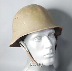 Casque de combat en acier de l'armée bulgare de type 1 allemand de la WWII M36 M1936 avec bord roulé