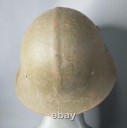 Casque de combat en acier de l'armée bulgare de type 1 allemand de la WWII M36 M1936 avec bord roulé