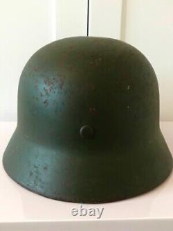 Casque de combat vert foncé pomme de l'armée allemande de la Seconde Guerre mondiale M35 (Heer)