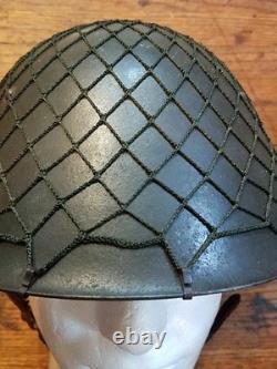 Casque de l'armée est-allemande M56 Type I avec filet Taille II 1961