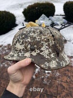 Casque en coque de relique d'hiver camouflé de l'armée allemande M35 de la Seconde Guerre mondiale