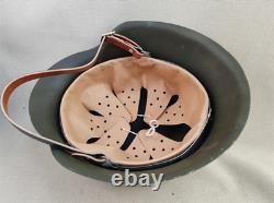 Casque militaire de combat en acier de l’armée allemande de la Seconde Guerre mondiale Waffen Heer M1942 M42