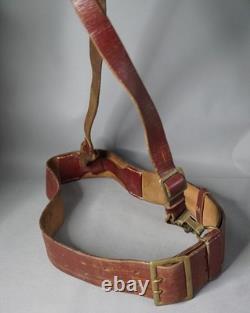 Ceinture en cuir avec sangle croisée de l'uniforme d'officier de l'armée allemande Heer de la Seconde Guerre mondiale 1943