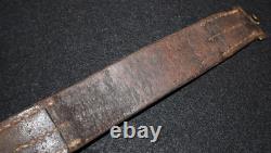 Ceinture en cuir de l’armée impériale allemande de la Première Guerre mondiale, estampillée au bout « 110 », portée sur le terrain, pointe de 41 pouces