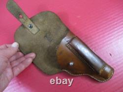 Ceinture en cuir de l'époque de la Seconde Guerre mondiale avec holster pour pistolet tchèque CZ 27 en excellent état