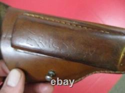 Ceinture en cuir de l'époque de la Seconde Guerre mondiale avec holster pour pistolet tchèque CZ 27 en excellent état