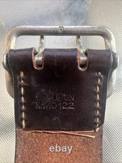 Ceinture en cuir marron d'officier de la Wehrmacht allemande de la Seconde Guerre mondiale, longueur 115 cm, largeur 4,5 cm.