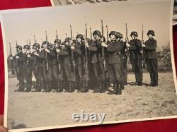 DIRIGEANTS DE LA WEHRMACHT Photo lot CASQUE EN ACIER D'ENTRAINEMENT DES TROUPES WWII Allemand WWII