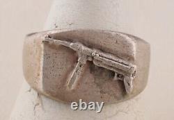 Don 43 Bague allemande de la Seconde Guerre mondiale MP 40 Pistolet-mitrailleur allemand de la Seconde Guerre mondiale Maschinenpistole 1940 Allemagne