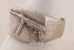 Don 43 Bague allemande de la Seconde Guerre mondiale MP 40 Pistolet-mitrailleur allemand de la Seconde Guerre mondiale Maschinenpistole 1940 Allemagne