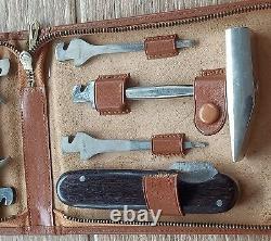 Ensemble d'outils multiples de l'armée allemande de la Seconde Guerre mondiale dans une trousse en cuir Rare