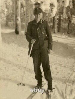 Ensemble original de 33 photos des activités de ski de l'armée allemande durant la Seconde Guerre mondiale, 1944