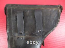 Holster en cuir de l'armée allemande de la WWII pour pistolet P08 Luger marqué eqr au-dessus de 42 BEAU