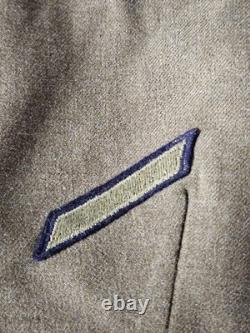 Insigne de l'Armée américaine de la Seconde Guerre mondiale fabriqué en Allemagne, uniforme SSgt Ike du 7e Corps, lot Sept étapes vers l'enfer