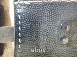 Jolies pochettes en cuir noir de l'armée allemande Wehrmacht de la Seconde Guerre mondiale