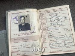 LOT (3) Original WWI WWII Soldat Allemand Wehrpass Heer (Armée) Argent Lettres