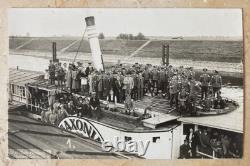 MUSICIENS DE L'ARMÉE ALLEMANDE D'AVANT-GUERRE SUR LA RIVIÈRE ELBE À MAGDEBOURG CARTE POSTALE PHOTO RPPC 1934