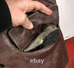 Manteau en cuir marron d'officier de l'armée allemande de la Seconde Guerre mondiale