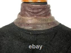 Manteau en cuir marron d'officier de l'armée allemande de la Seconde Guerre mondiale