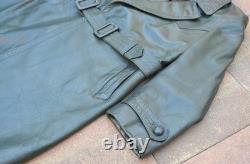 Manteau en cuir rare de soldat et d’officier de la Wehrmacht allemande de la Seconde Guerre mondiale