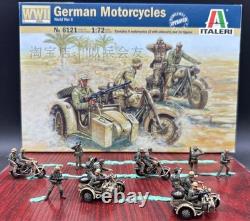 Modèle peint de l'armée allemande de la Seconde Guerre mondiale sur les champs de bataille d'Afrique à l'échelle 1/72 (4 motos, 14 hommes)