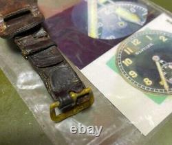 Montre-bracelet allemande de la Seconde Guerre mondiale/Wehrmacht Glycine (véritable) fonctionnant.